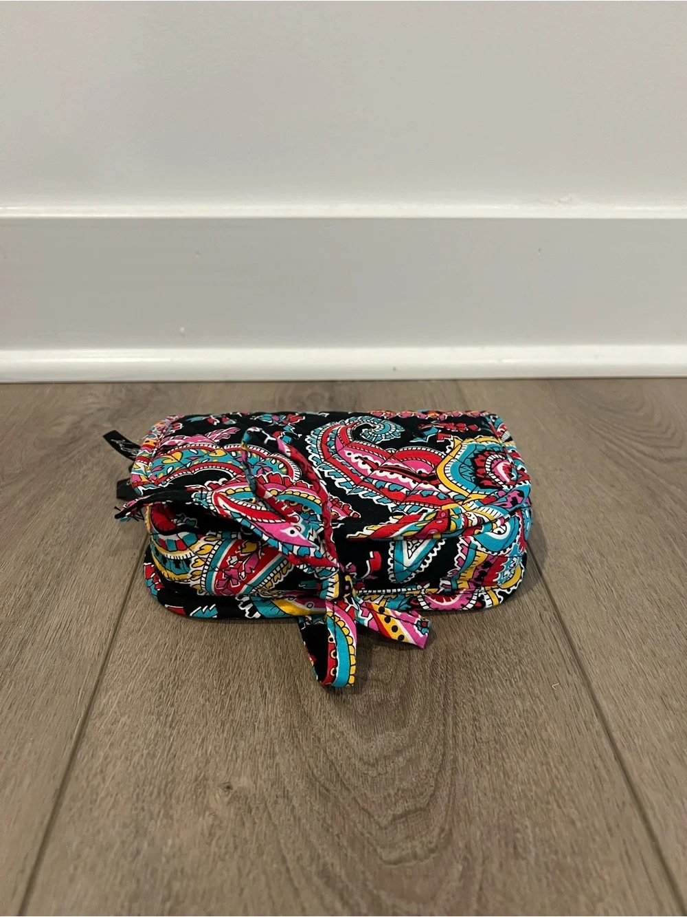 Vera Bradley Jewelry Travel Case Black and Pink Parisian Paisley NWT
